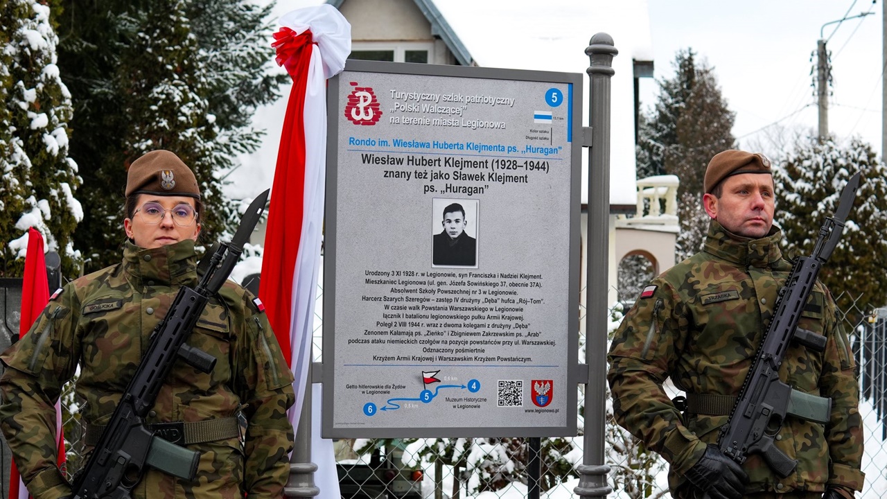 Tablica „Huragana” odsłonięta w Legionowie