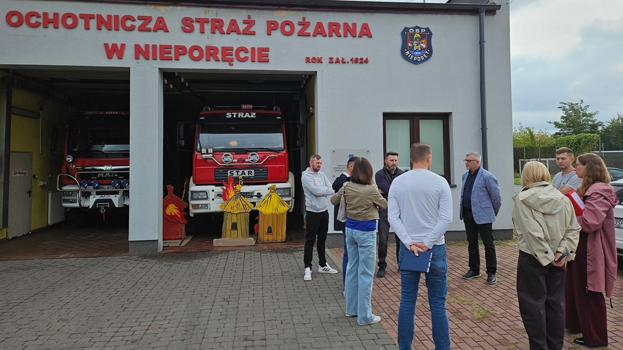 Rusza przebudowa stanicy strażackiej w Nieporęcie. Będą nowe garaże i fotowoltaika