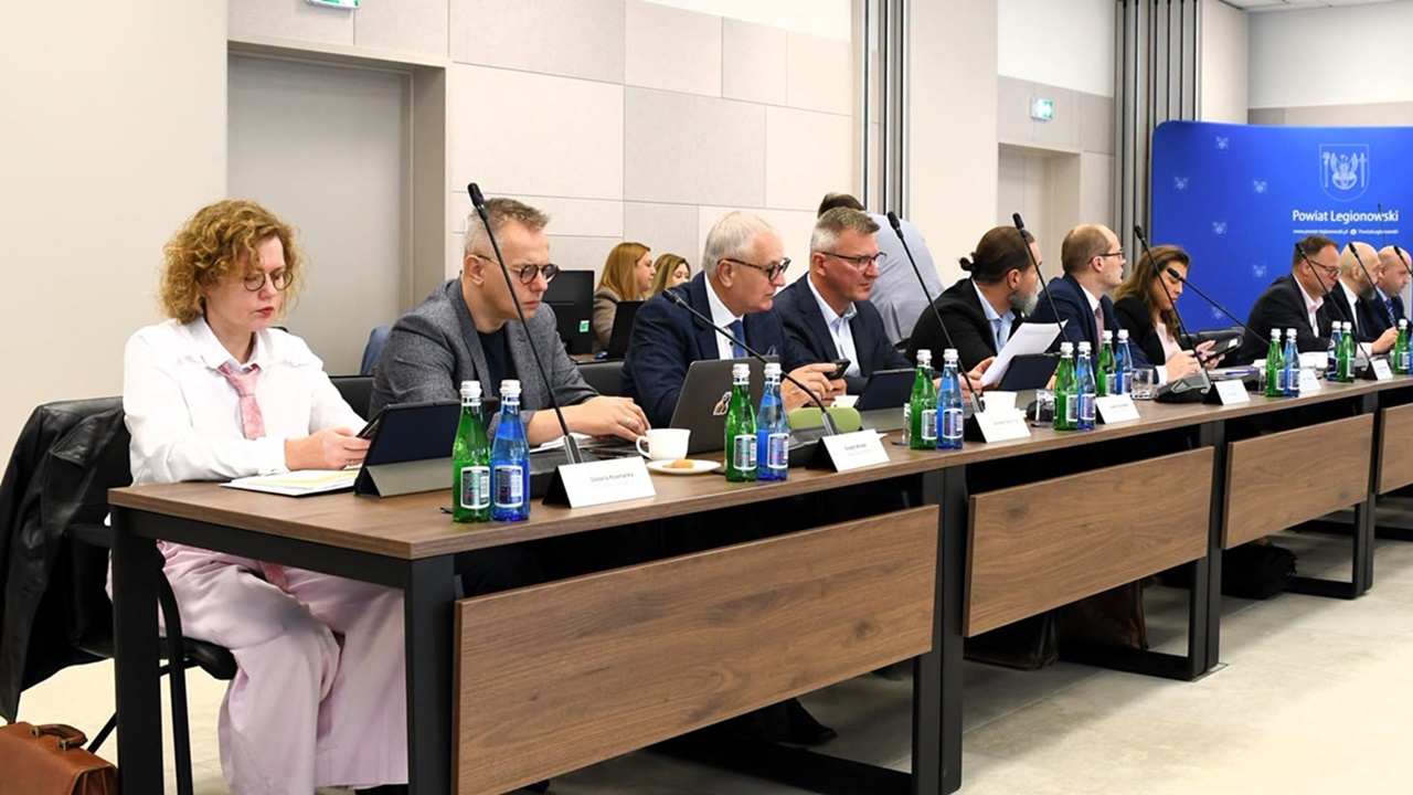 Sesja Rady Powiatu: Rozmowy o zdrowiu, budżecie i bezpieczeństwie