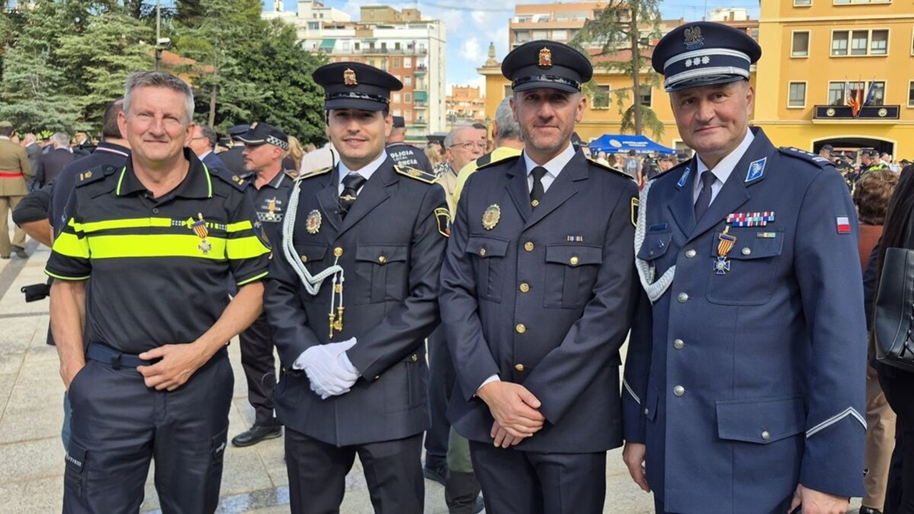 Komendant Centrum Szkolenia Policji w Legionowie uhonorowany przez Policję Lokalną w Walencji